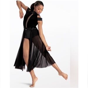 Weissman Leotart Elegant Black Velvet Asymmetrical Applique Dress in S Adult